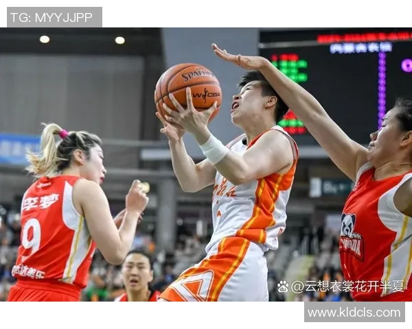 内蒙古女女篮与四川队首节激战精彩回顾与分析