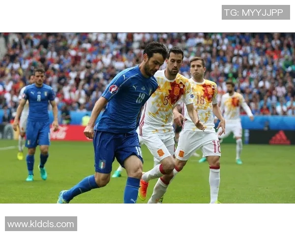 美国足球队与中国足球队最新球员名单对比分析及赛事前瞻 美国足球队与中国足球队最新球员名单对比分析及赛事前瞻